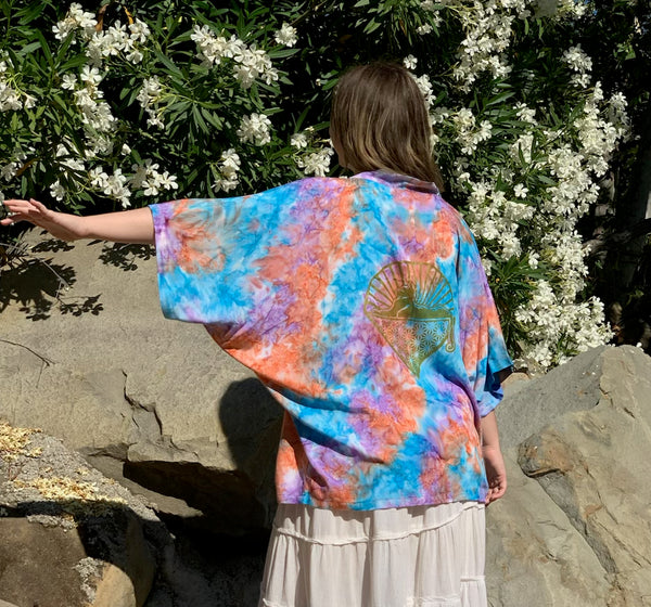 Salt Tie Dye Rayon Kimono Jacket: Multi Color Cat & Bolt